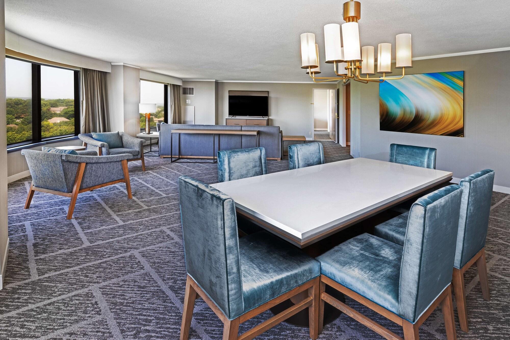 Doubletree By Hilton Tulsa At Warren Place Exteriör bild