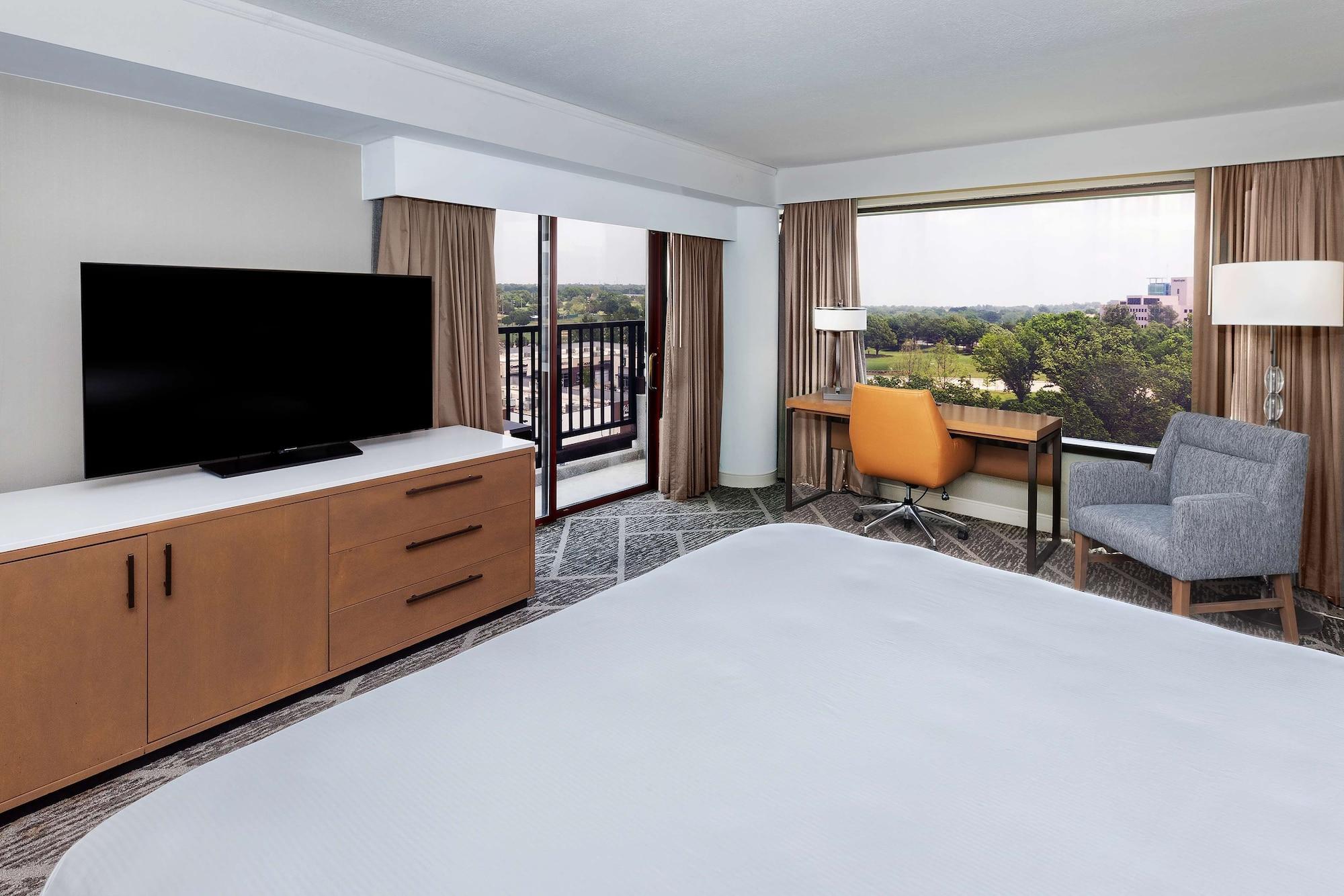 Doubletree By Hilton Tulsa At Warren Place Exteriör bild