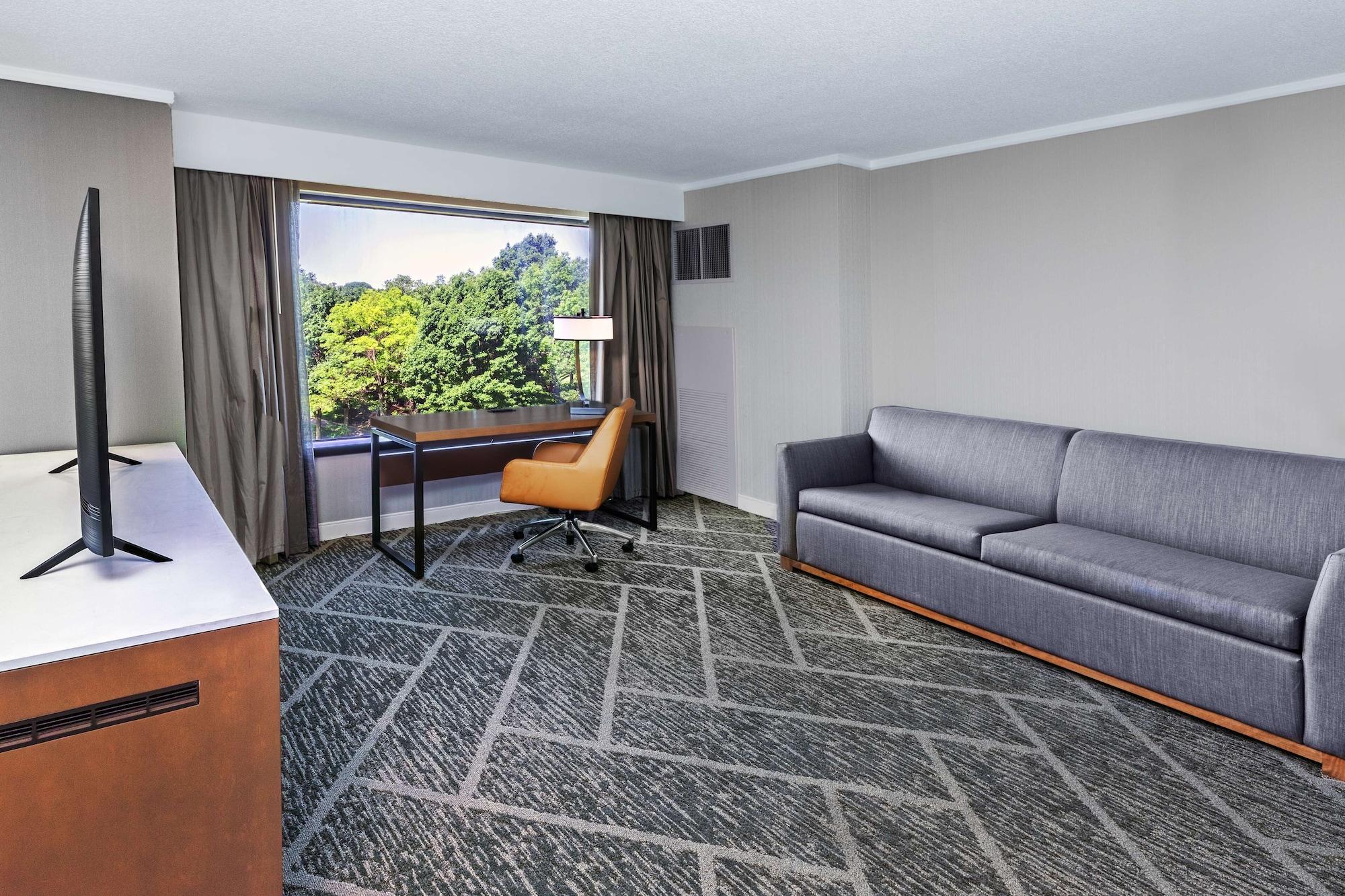 Doubletree By Hilton Tulsa At Warren Place Exteriör bild
