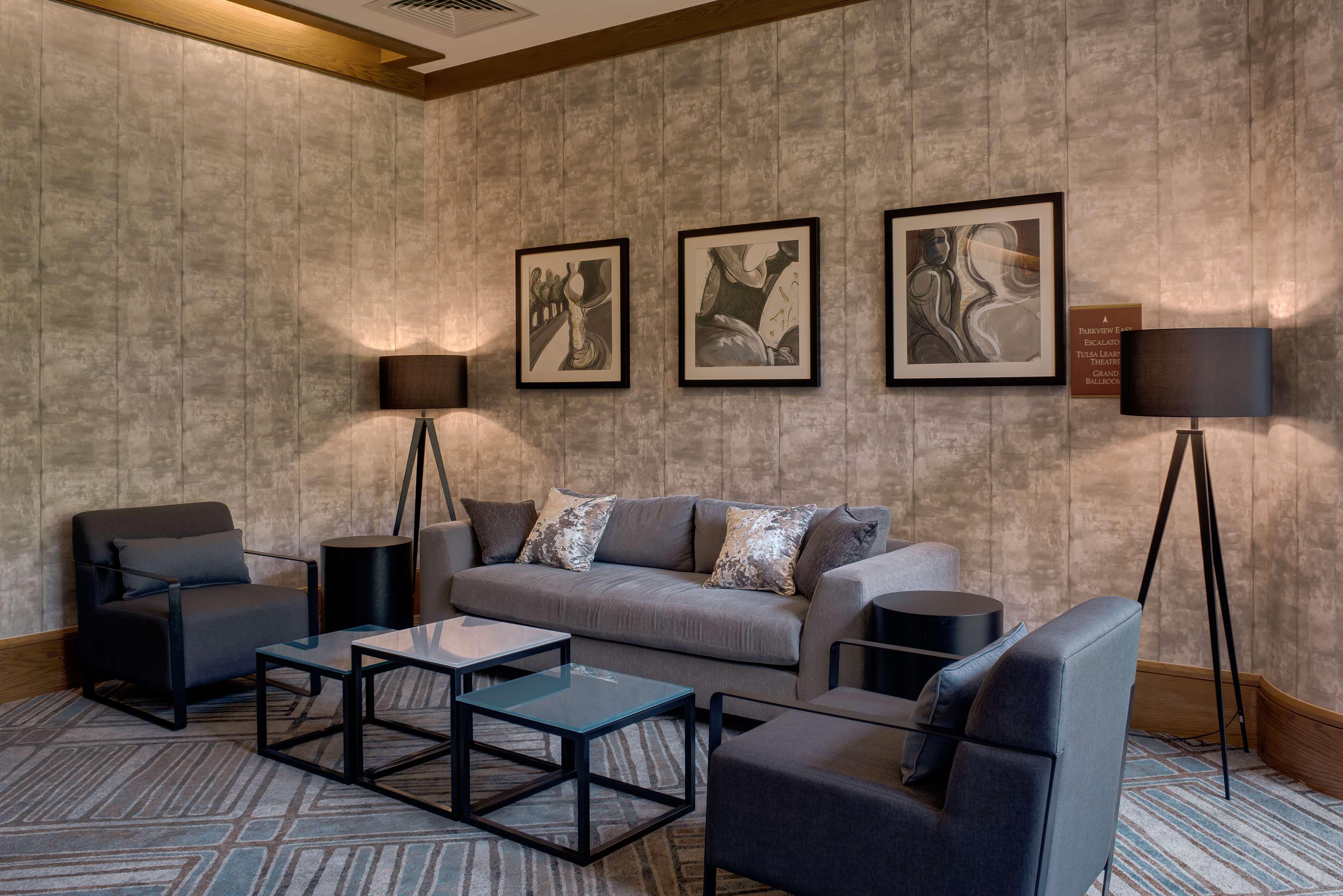 Doubletree By Hilton Tulsa At Warren Place Exteriör bild