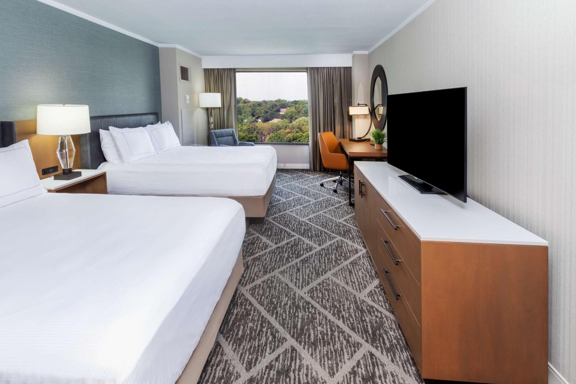Doubletree By Hilton Tulsa At Warren Place Exteriör bild